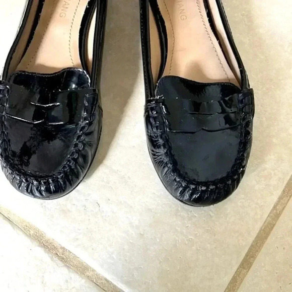 Black patent leather  loafers - Picture 5 of 12